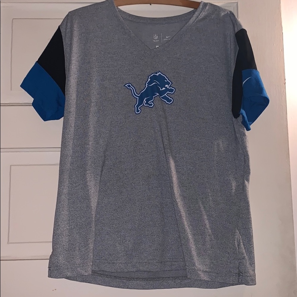 Nike Dri-fit lions